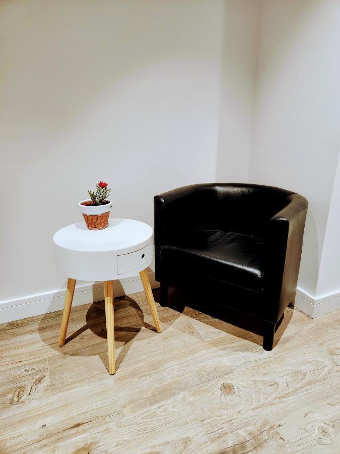 Estudio Con Terraza Badalona Hotel Kültér fotó
