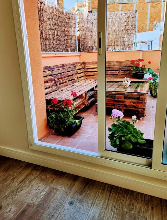 Estudio Con Terraza Badalona Hotel Kültér fotó