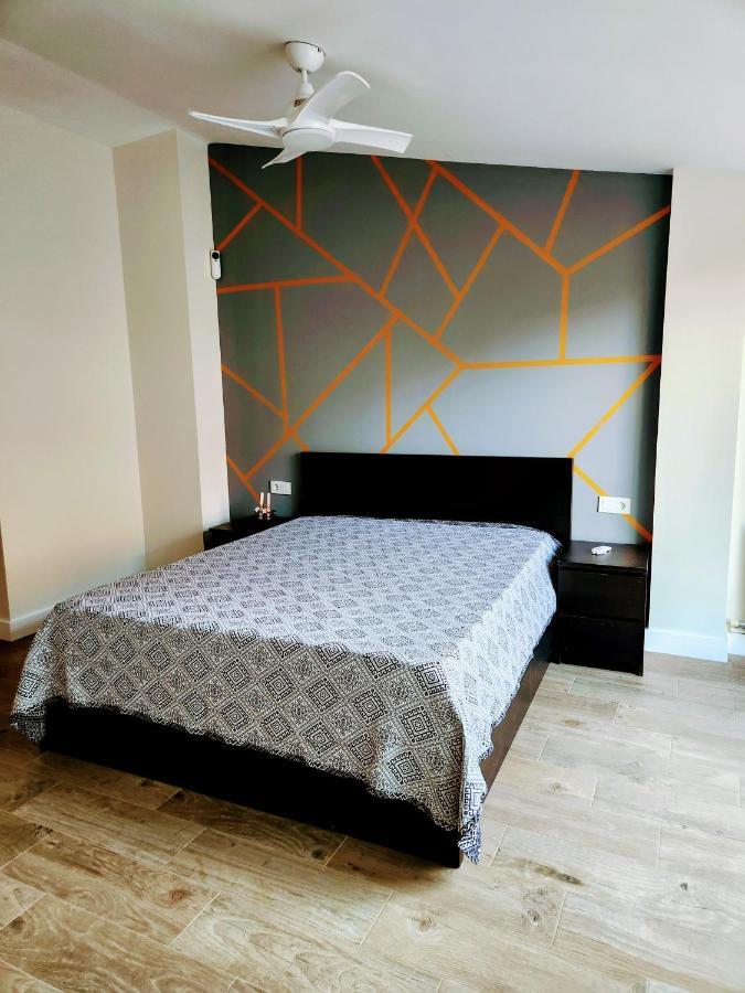 Estudio Con Terraza Badalona Hotel Kültér fotó