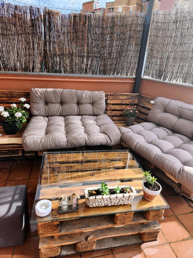 Estudio Con Terraza Badalona Hotel Kültér fotó