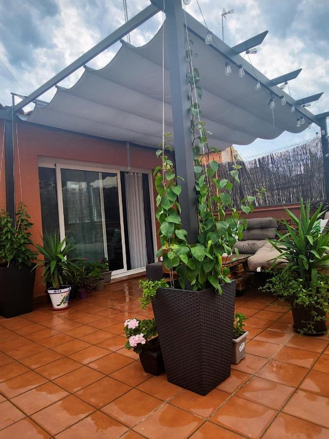 Estudio Con Terraza Badalona Hotel Kültér fotó