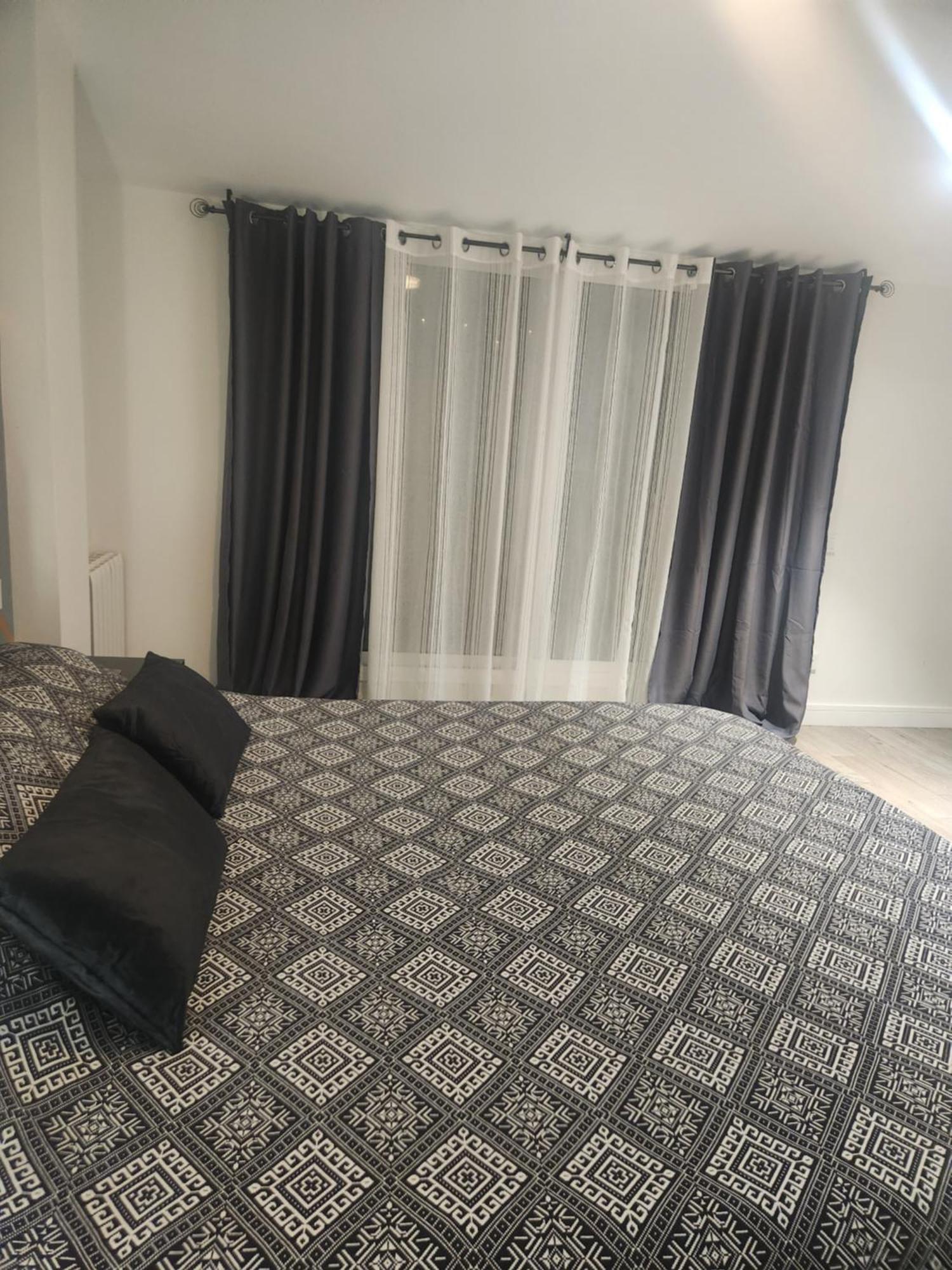 Estudio Con Terraza Badalona Hotel Kültér fotó
