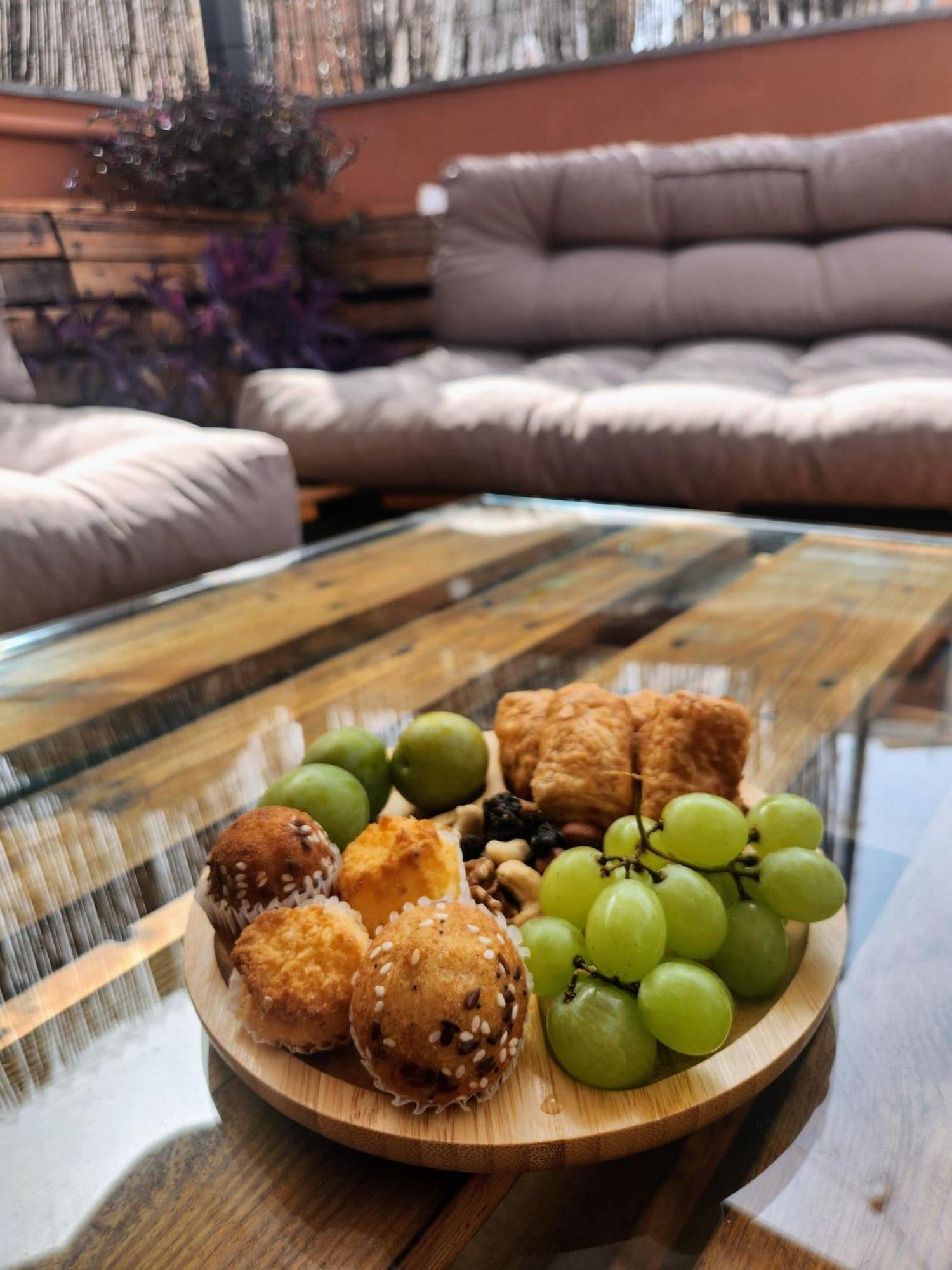 Estudio Con Terraza Badalona Hotel Kültér fotó